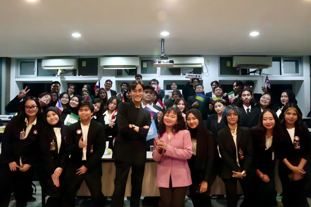Mahasiswa Hubungan Internasional Gelar Simulasi Sidang PBB, Bahas Perdagangan Manusia di Short Diplomatic Course 2025 HIMAHI Moestopo